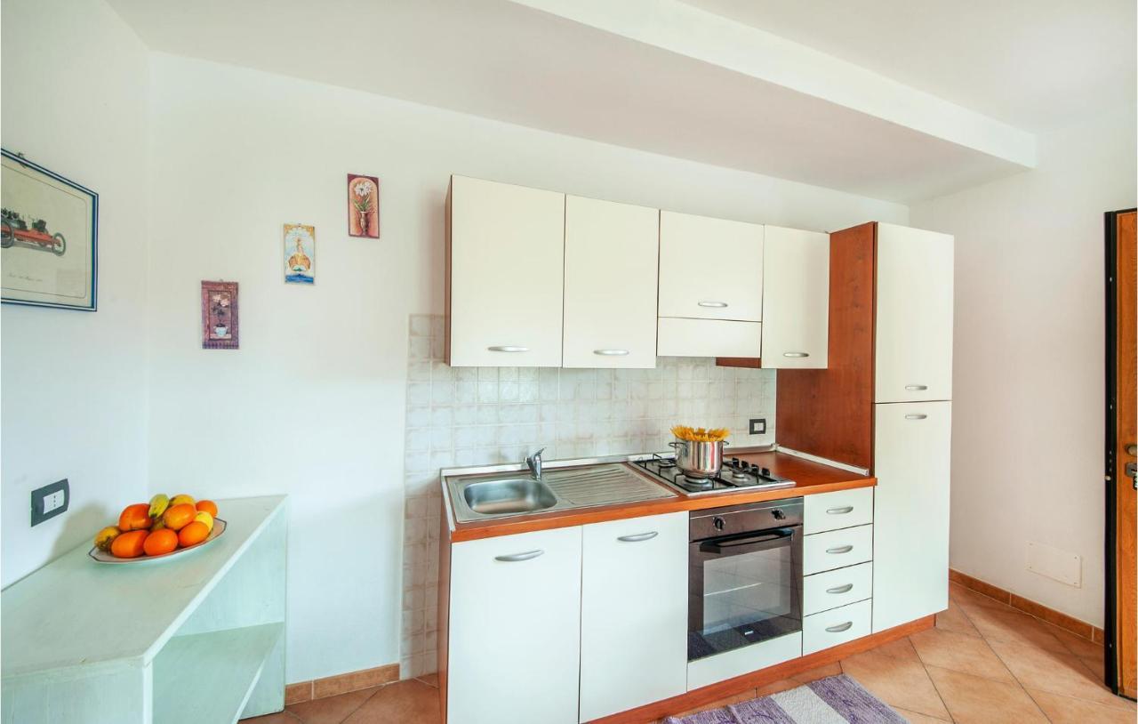 Cozy Apartment In La Maddalena With Kitchen ภายนอก รูปภาพ